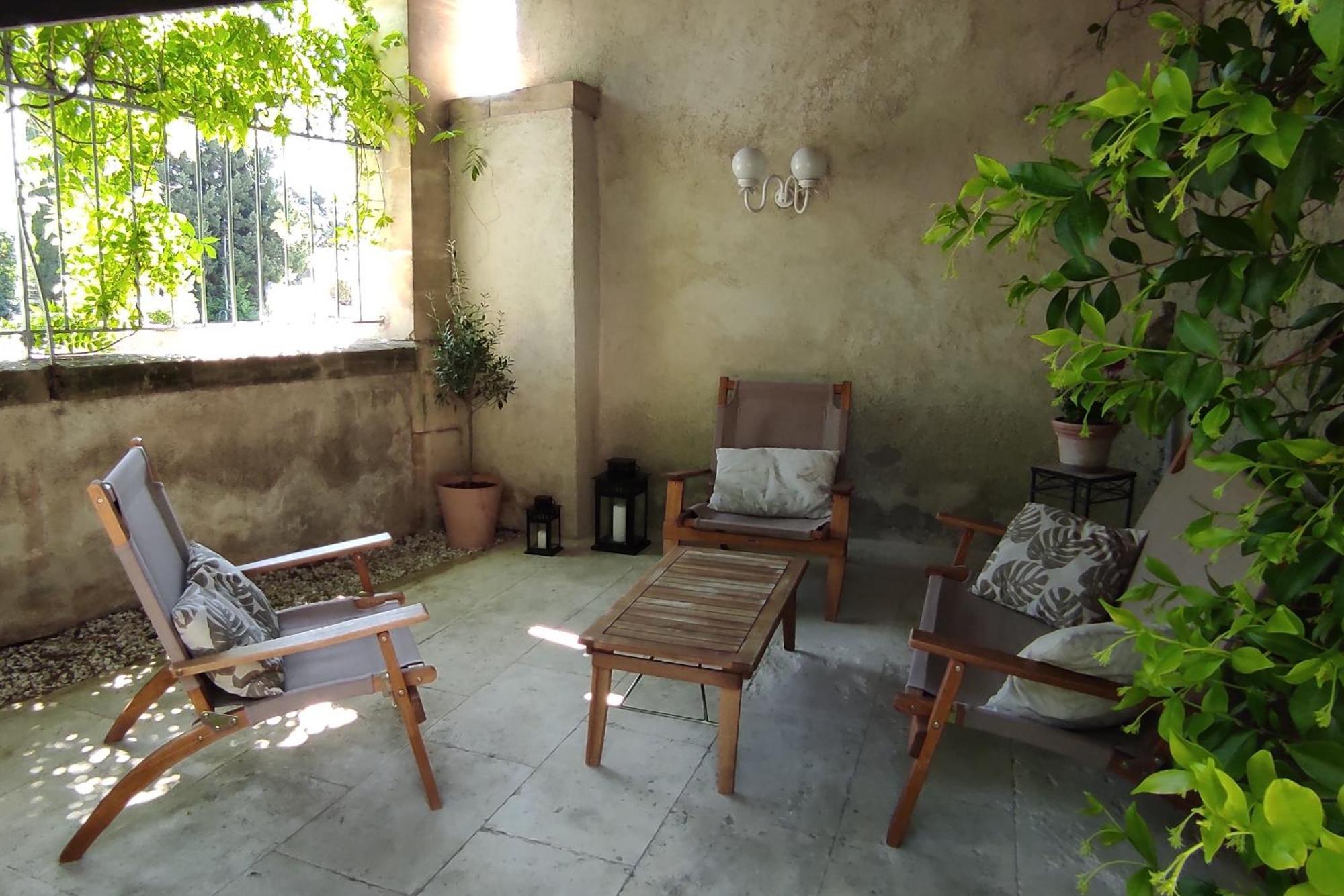 Mas D'Alaure B&B Verquieres Exterior photo