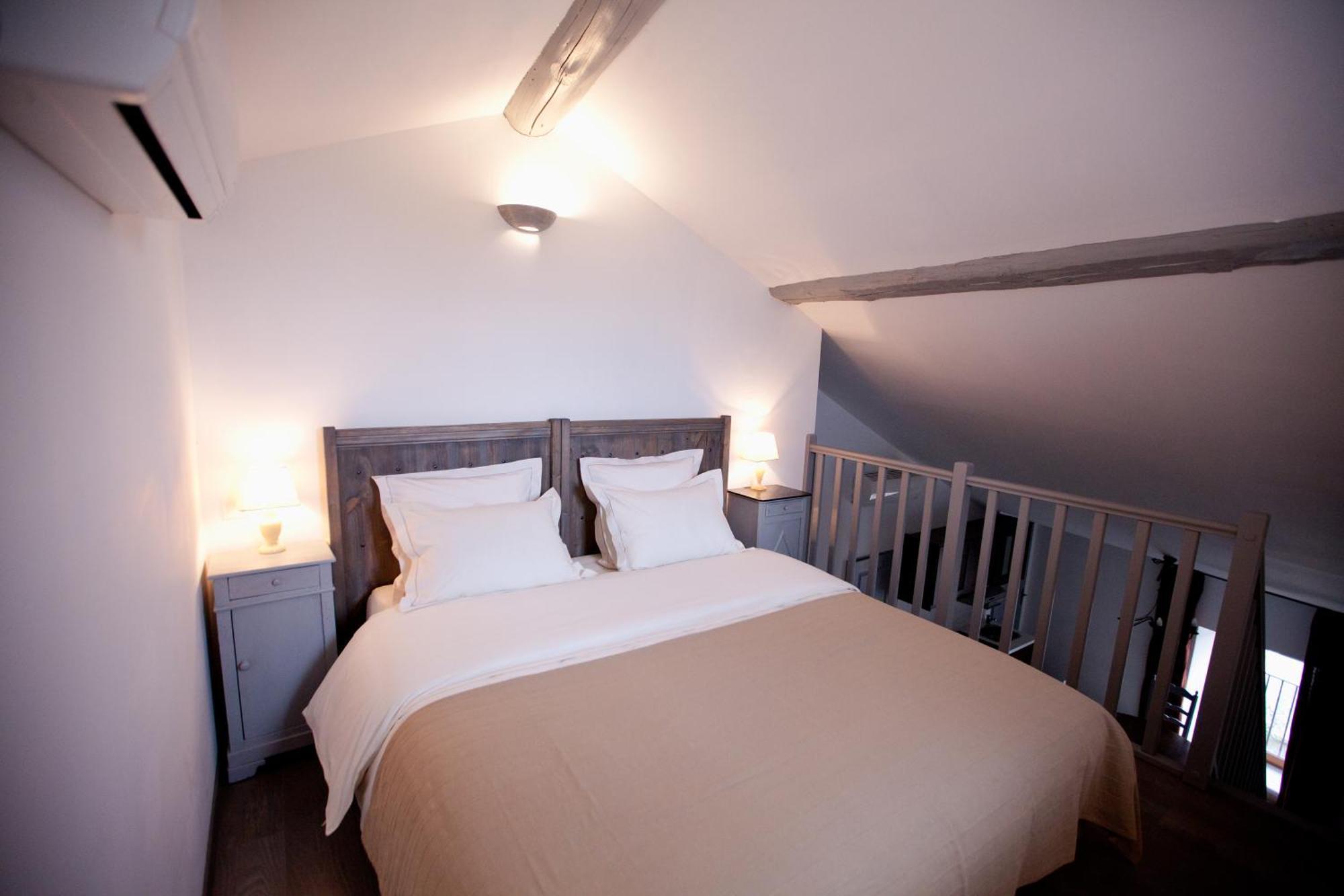 Mas D'Alaure B&B Verquieres Exterior photo